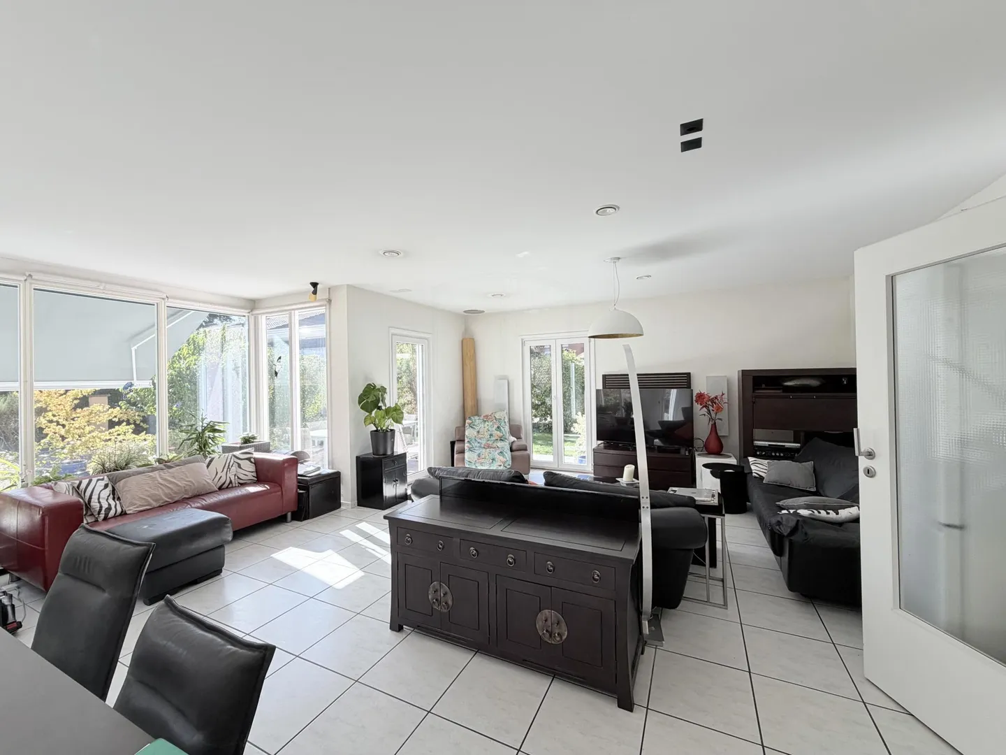 Very charming house located in Lancy. - Property photo 4