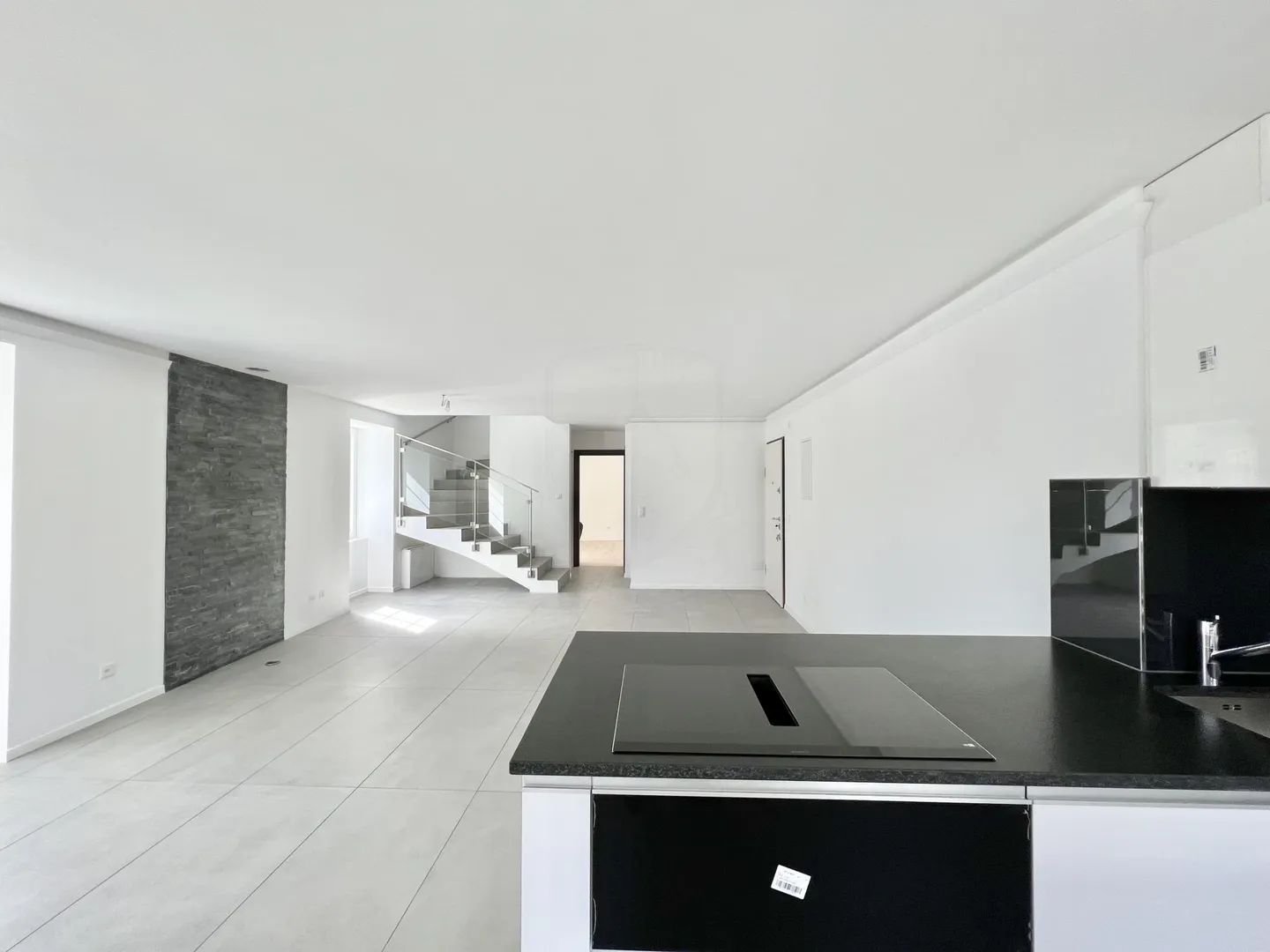 Sublime 5.5 room apartment for sale in Mex - Property photo 5