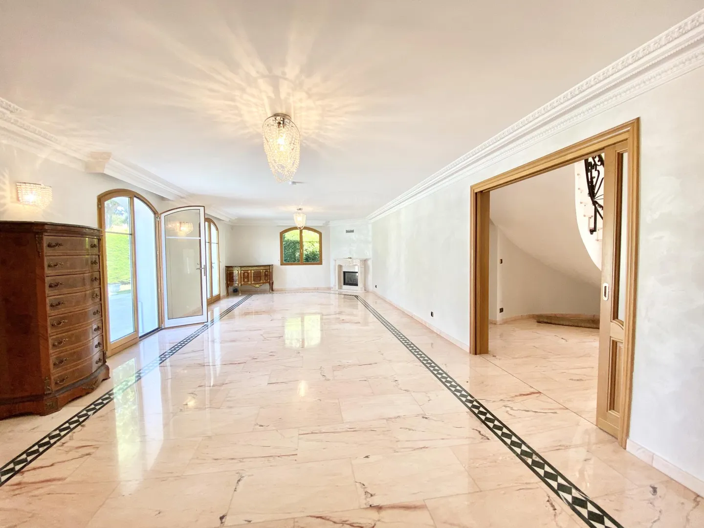 - Property photo 3