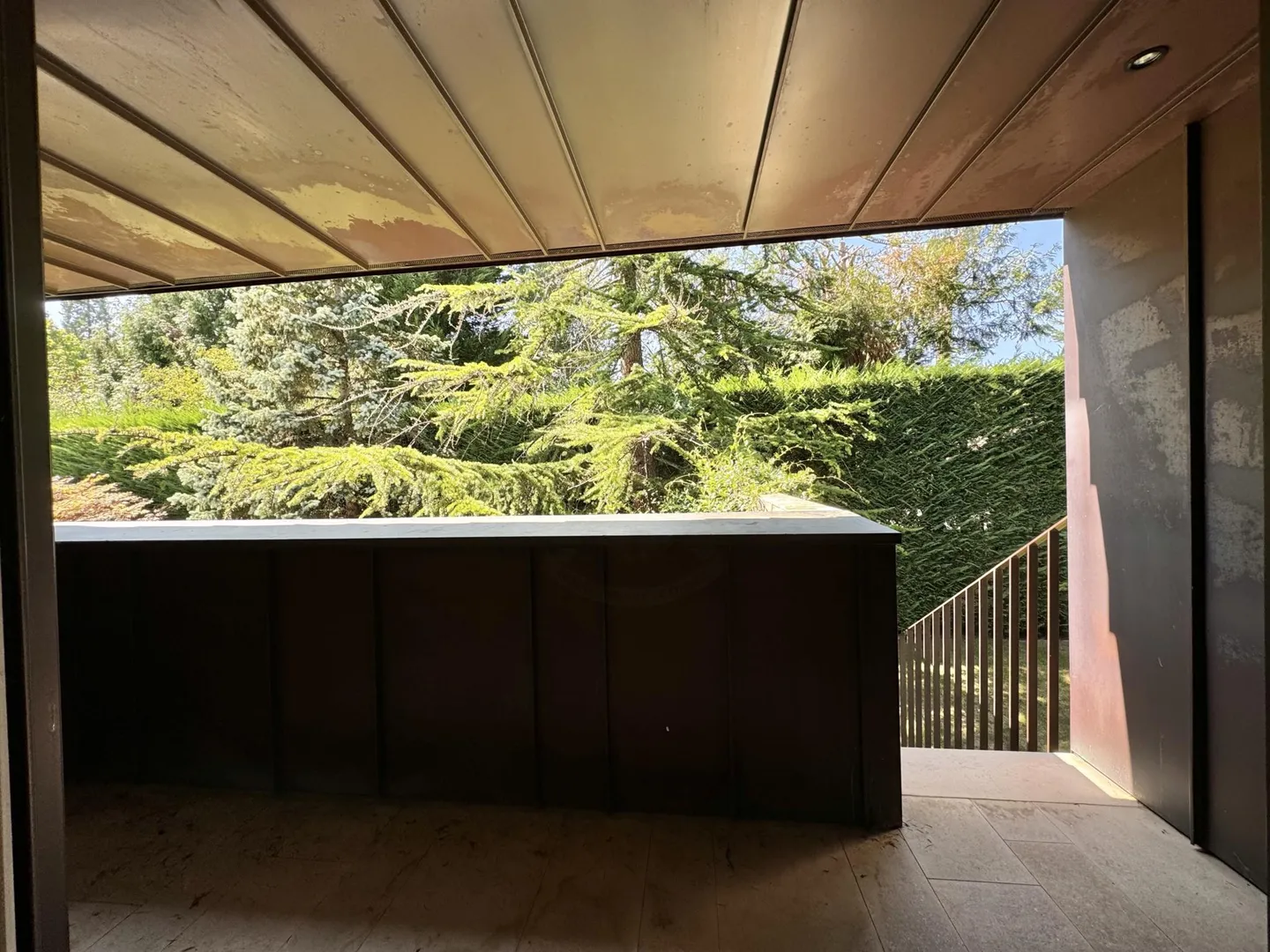 Sublime contemporary house in a quiet, private location. - Property photo 8