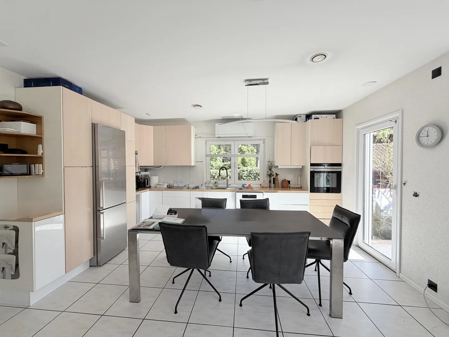 Very charming house located in Lancy. - Property photo 3