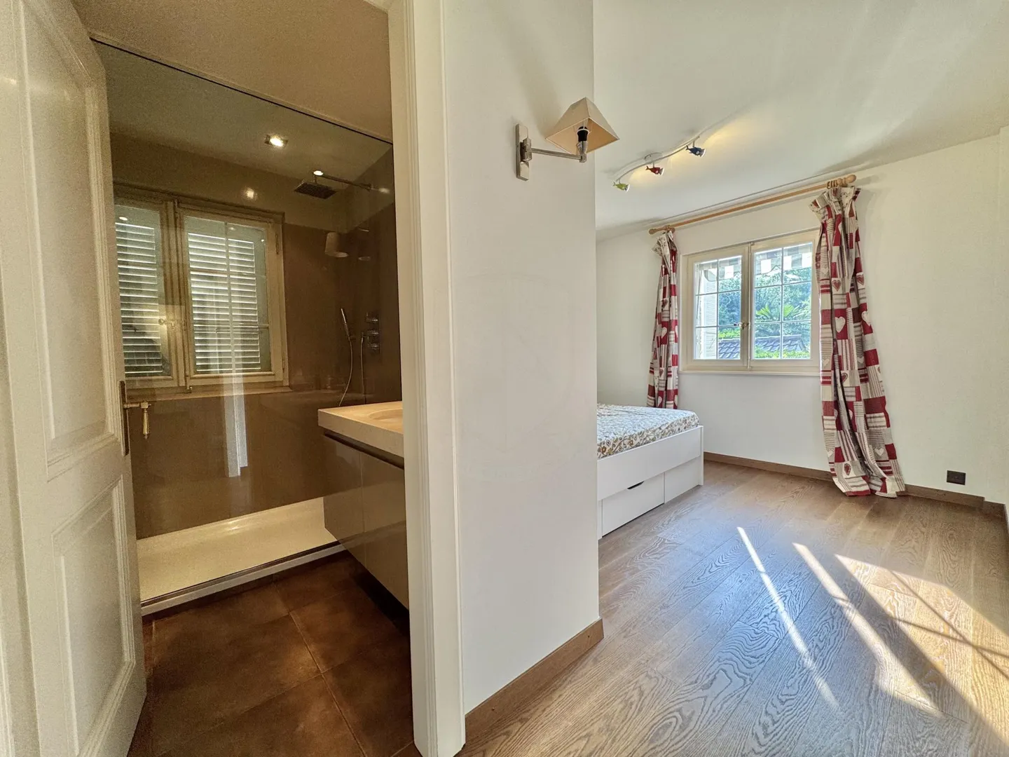 Beautiful house with 380 m² of floor space, furnished, for rent in Collonge-Bellerive. - Property photo 9