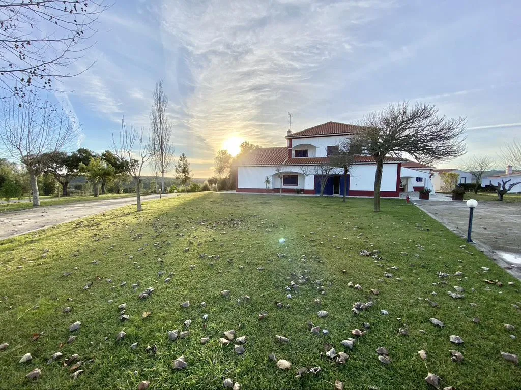 Fantastique ferme à Montargil, embrassant les eaux calmes du barrage - Property photo 5