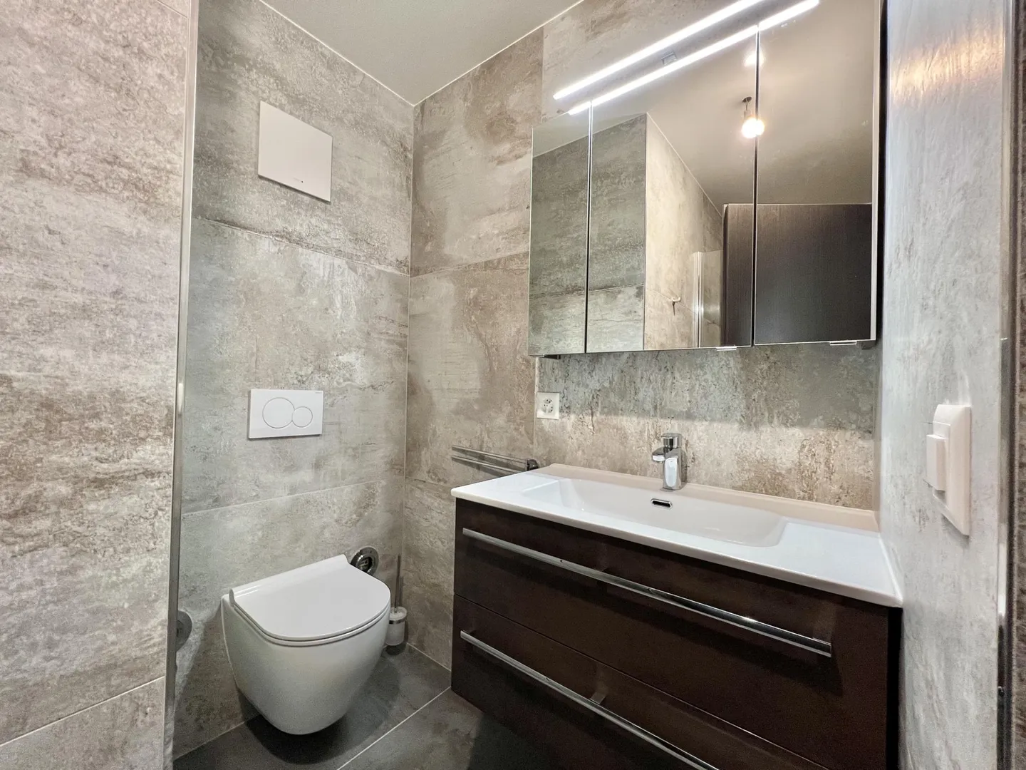 Sublime 5.5 room apartment for sale in Mex - Property photo 7