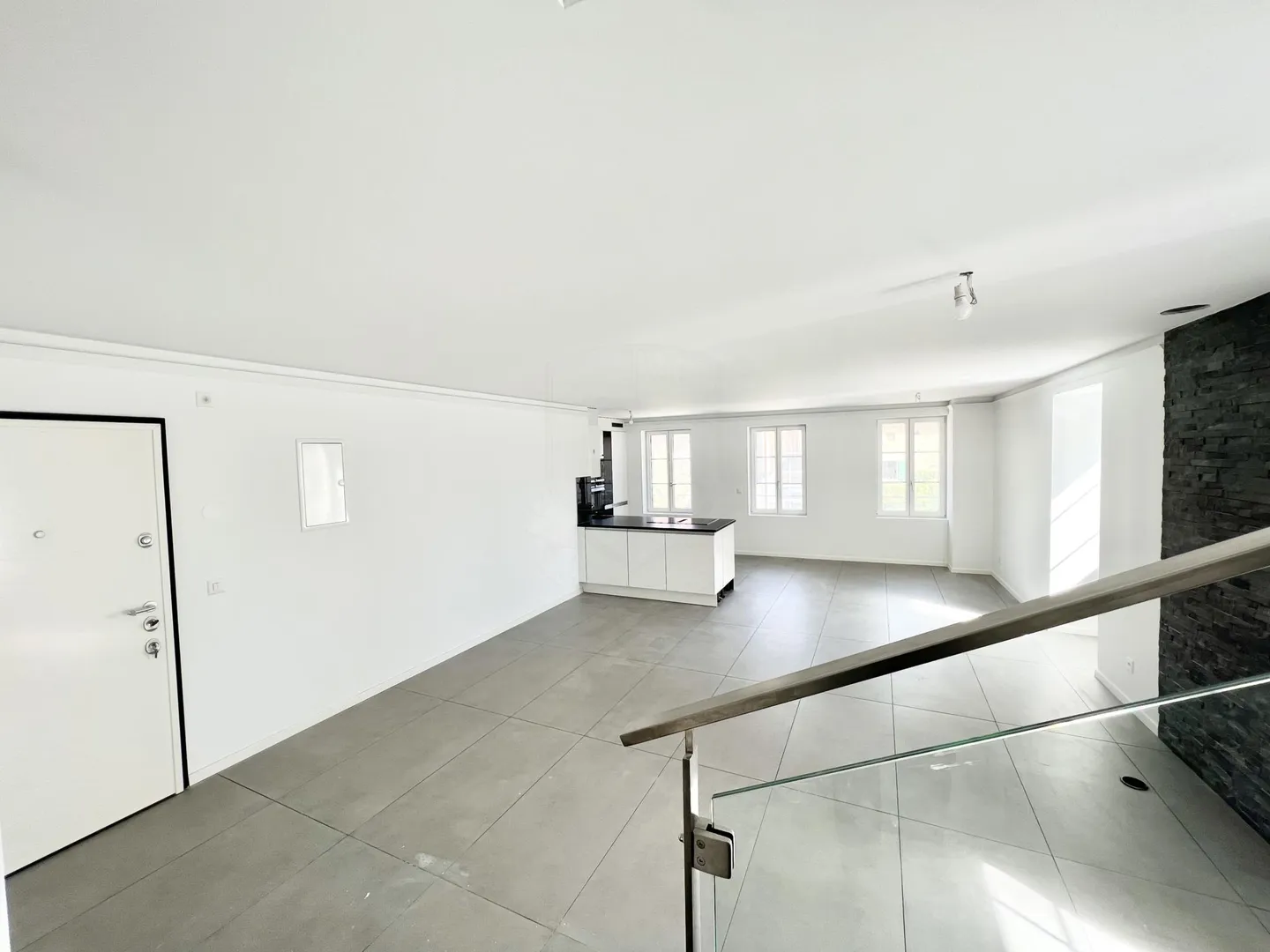 Sublime 5.5 room apartment for sale in Mex - Property photo 2