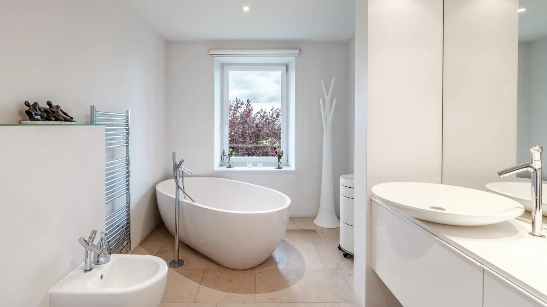 Sublime detached house with approx. 300 m2 living space on a magnificent 1720 m2 plot. - Property photo 9