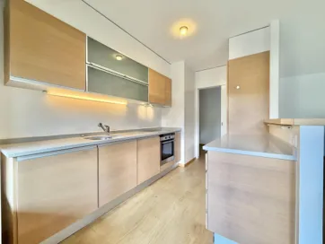 A beautiful 105 habitable area apartment located in Cologny.